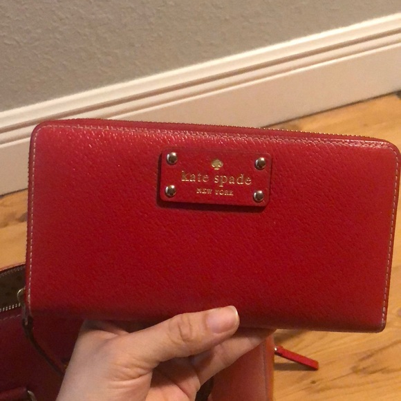Kate Spade red bag and wallet - Picture 6 of 8